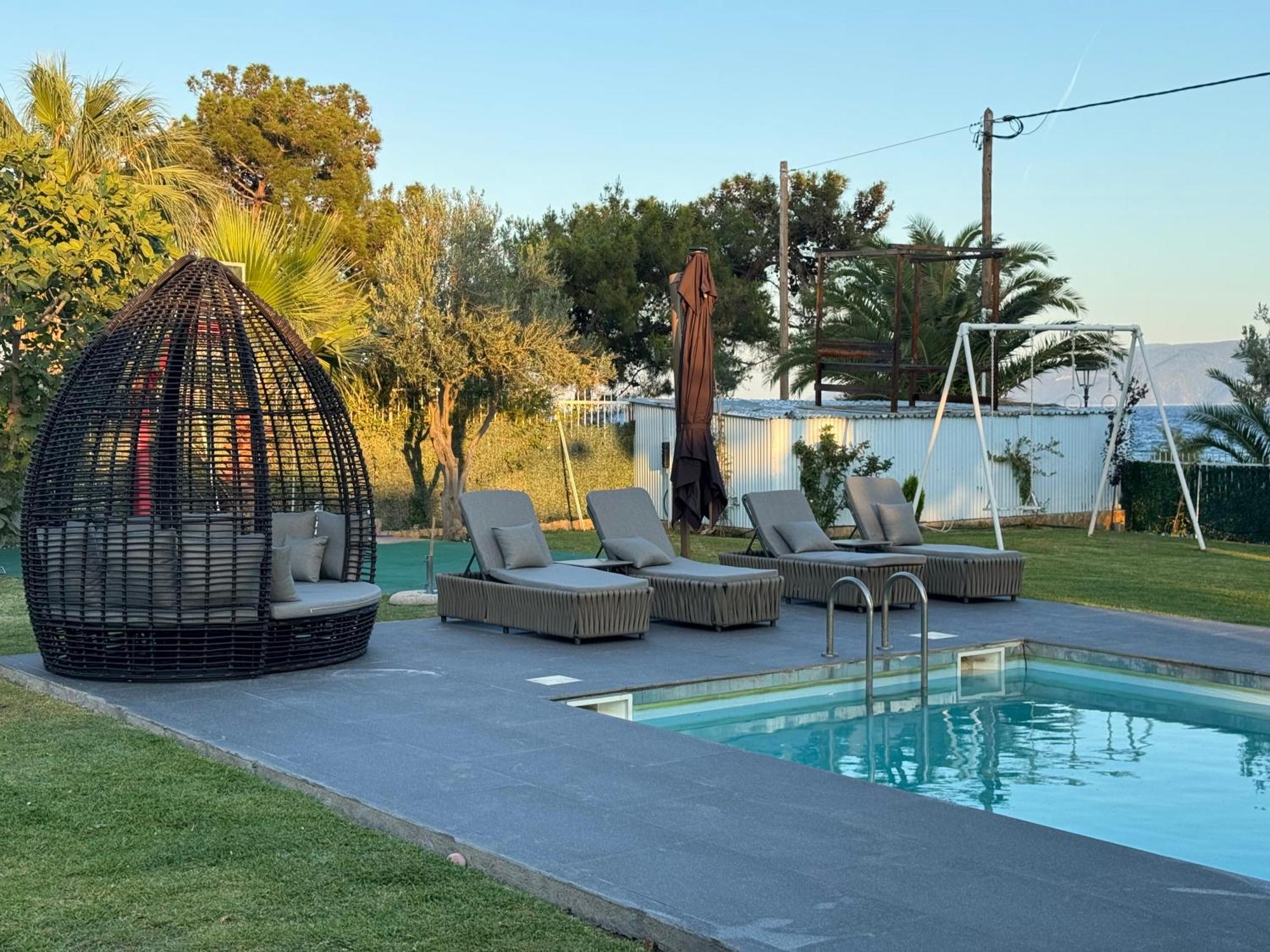 Kalamáki Zoza Luxury Villa Isthmia By The Sea With Private Pool מראה חיצוני תמונה